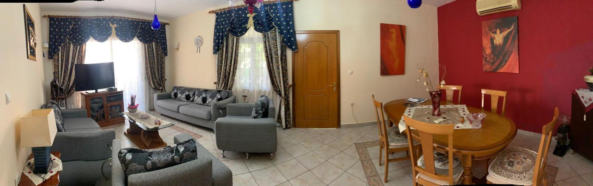 Christina'S House With 2 Bedrooms And Free Parking Gjirokastër Eksteriør billede
